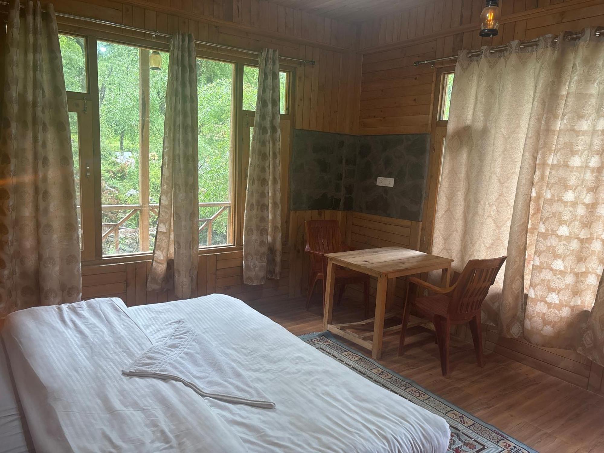 The Cozy Cabin, Jibhi Banjār Exterior foto