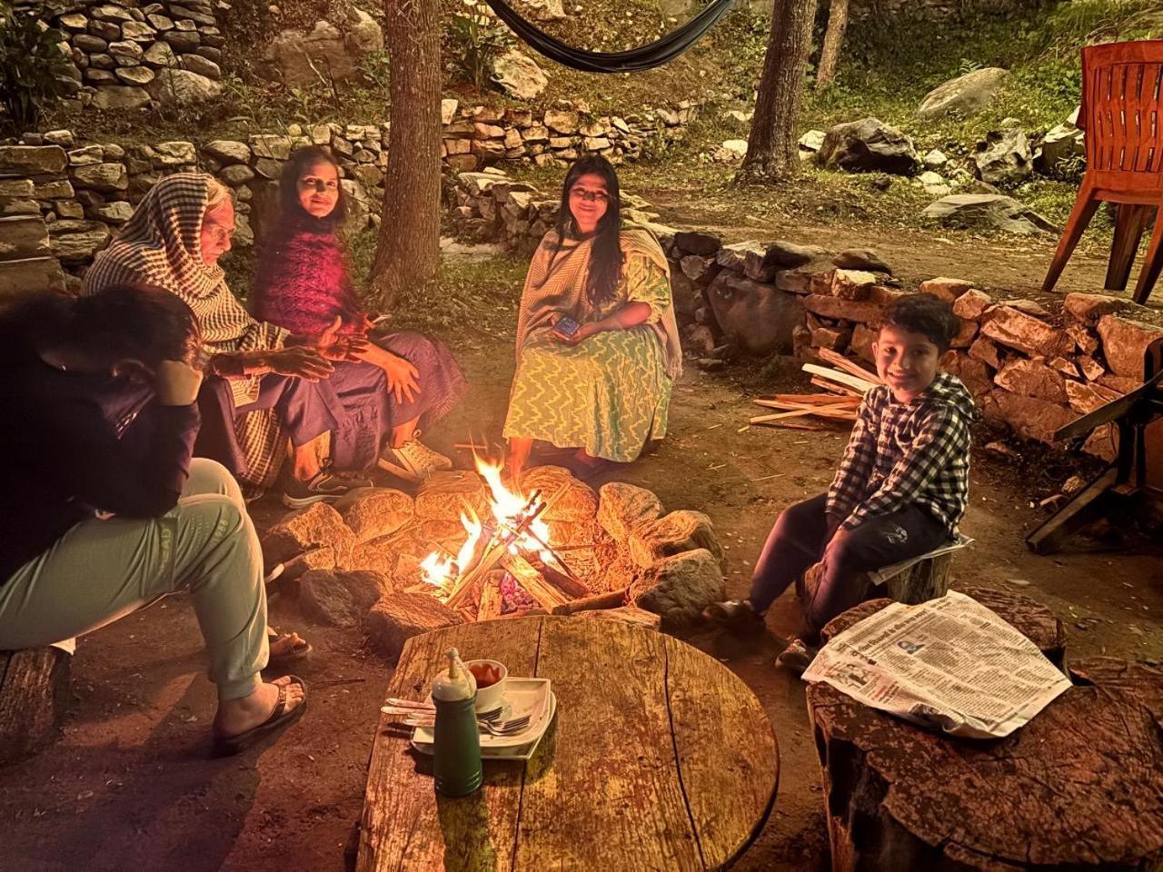 The Cozy Cabin, Jibhi Banjār Exterior foto