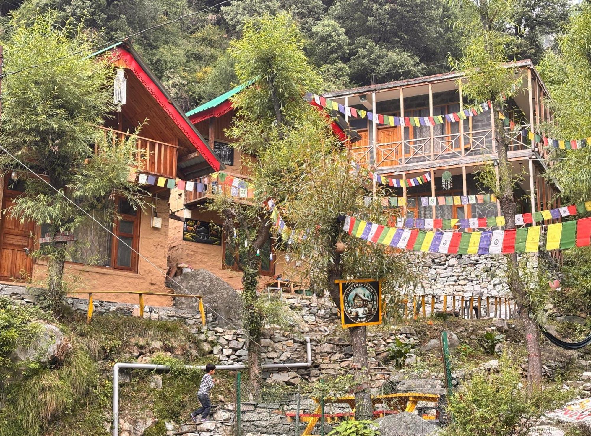 The Cozy Cabin, Jibhi Banjār Exterior foto