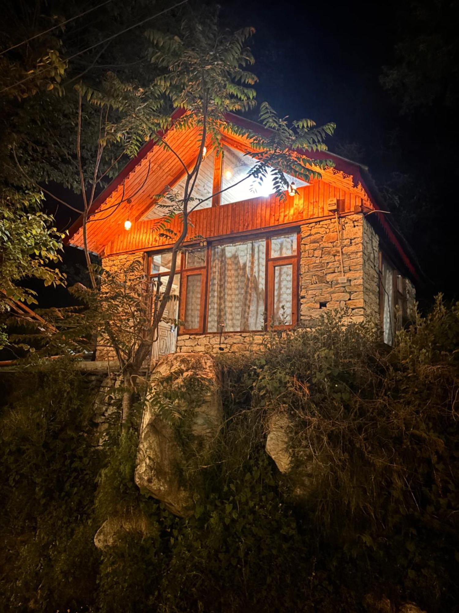 The Cozy Cabin, Jibhi Banjār Exterior foto
